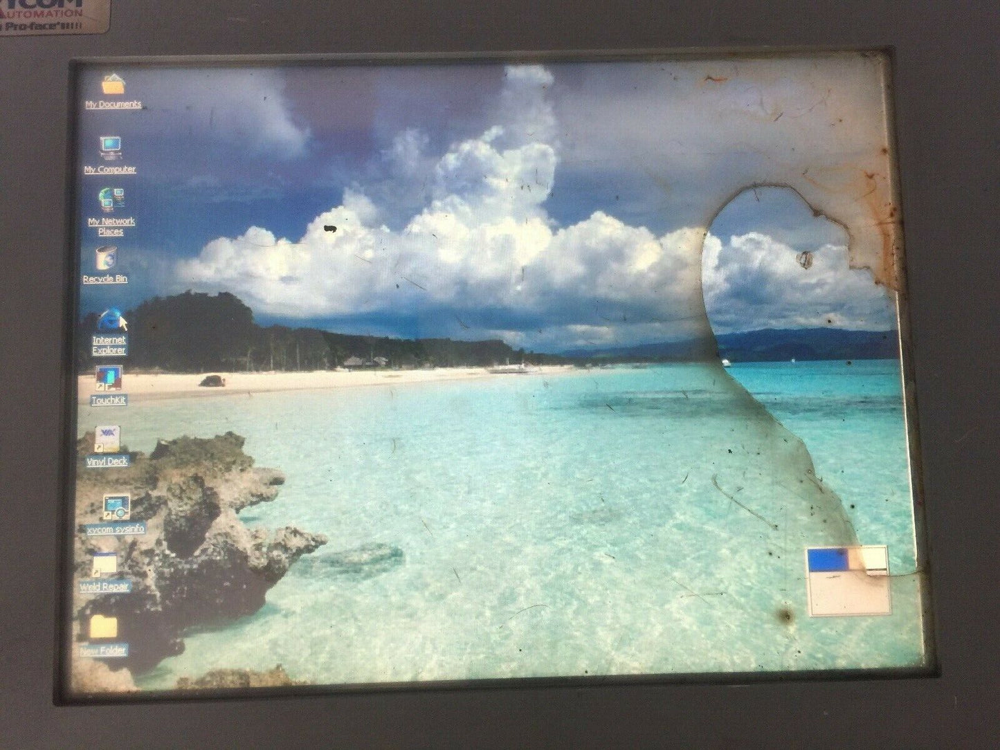 XYCOM 4115T INDUSTRIAL COLOR TOUCH MONITOR 100-240VAC 2000-256-2K OPTION 0.8A