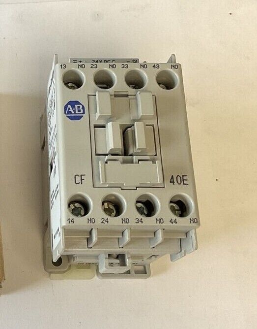 ALLEN BRADLEY 700-CF400EJ CONTACTOR SER.A 24VDC