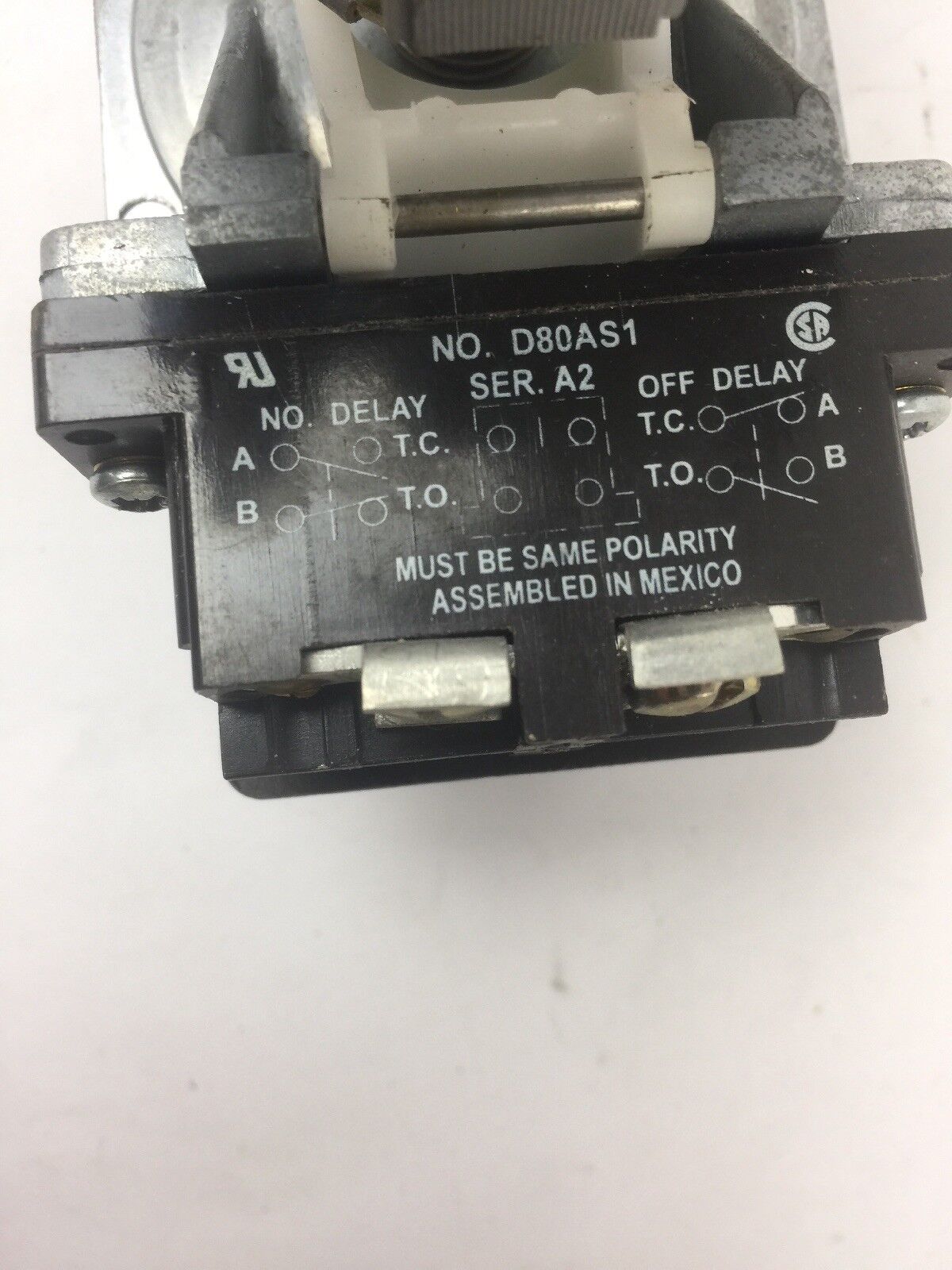CUTLER HAMMER D80NE1A PNEUMATIC TIMER 440-480V 50/60HZ SERIES A2