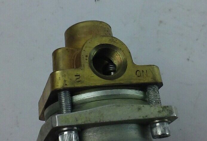 ITT GENERAL CONTROLS K13CF1232 - MAGNETIC 3-WAY VALVE - NEW SURPLUS in BOX
