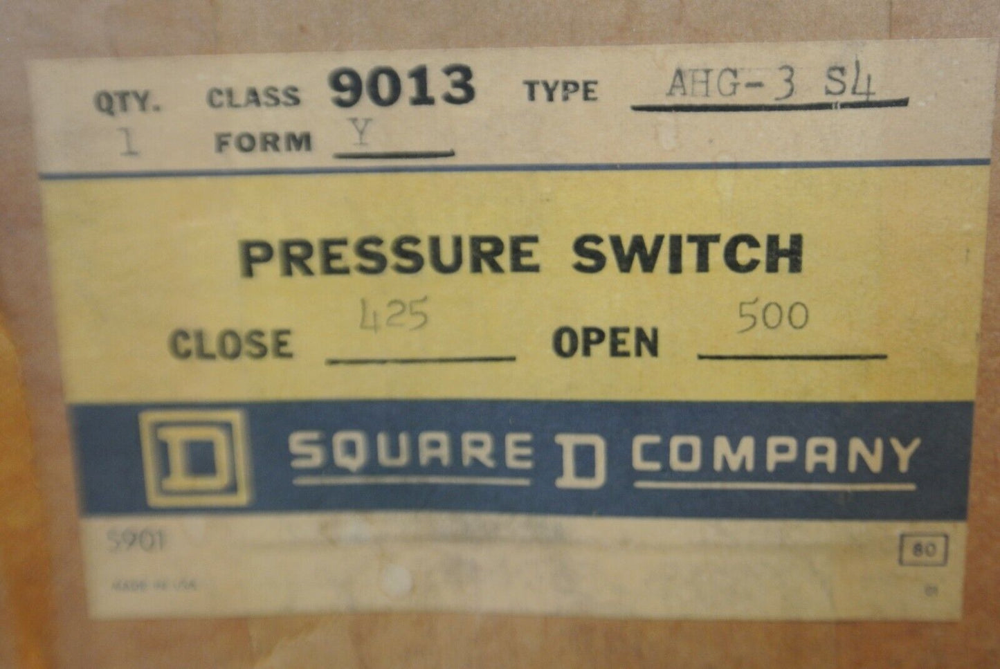 SQUARE D 9013 AHG-3 S4 PRESSURE SWITCH / CLOSE 425 / OPEN 500 / NEW SURPLUS