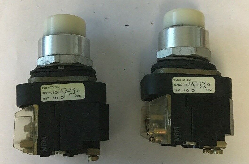 ALLEN BRADLEY 800T-PA16 WHITE PUSH BUTTON SER.T 120V 50/60HZ **(LOTOF2)**
