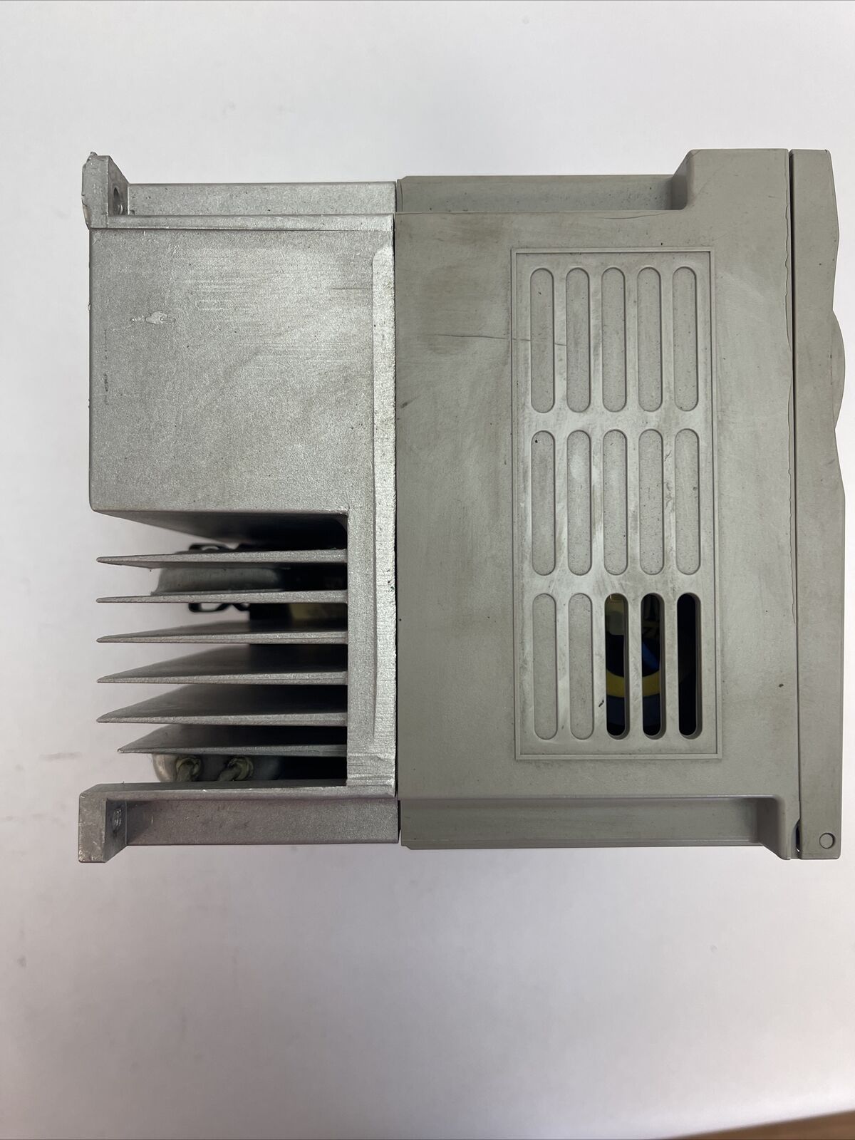 SCHNEIDER ELECTRIC I2TLXM05AD34N4 380/480VAC 3kW LEXIUM 05