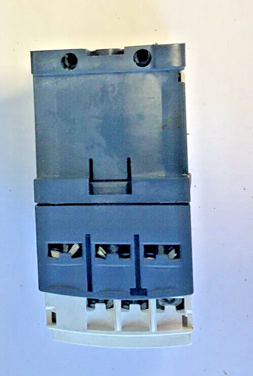 SCHNEIDER ELECTRIC LC1 D18 BD CONTACTOR 24VDC W/ LAD4TBDL 5-24V