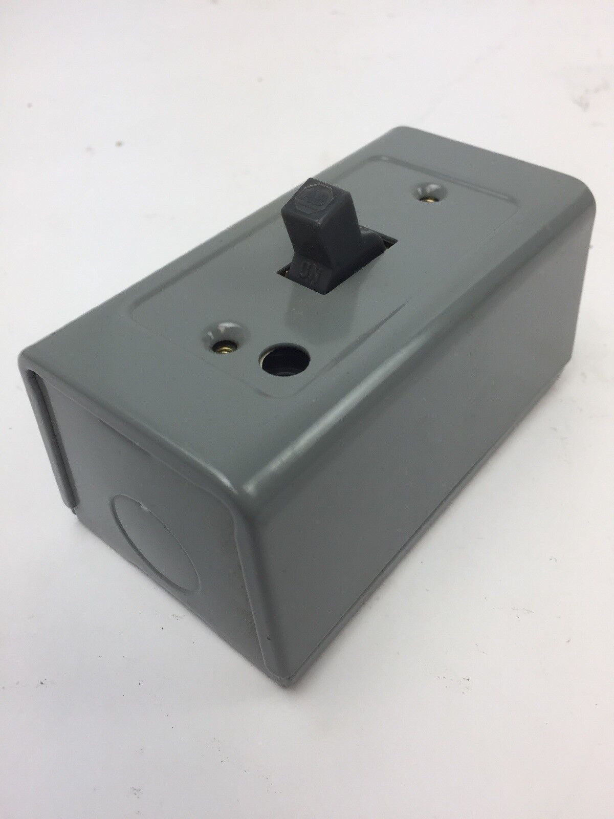 ALLEN BRADLEY 600-TAX4 MANUAL MOTOR STARTER SERIES B