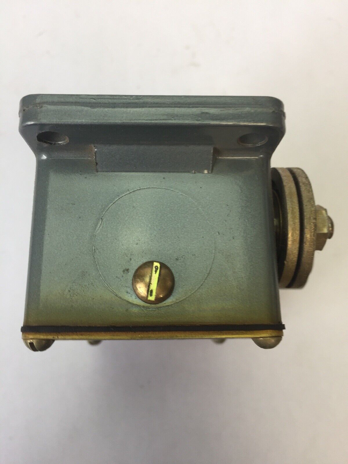 ALLEN BRADLEY 801-ASA1-1 LIMIT SWITCH ROLLER LEVER 600V AC/DC NO CONTACT