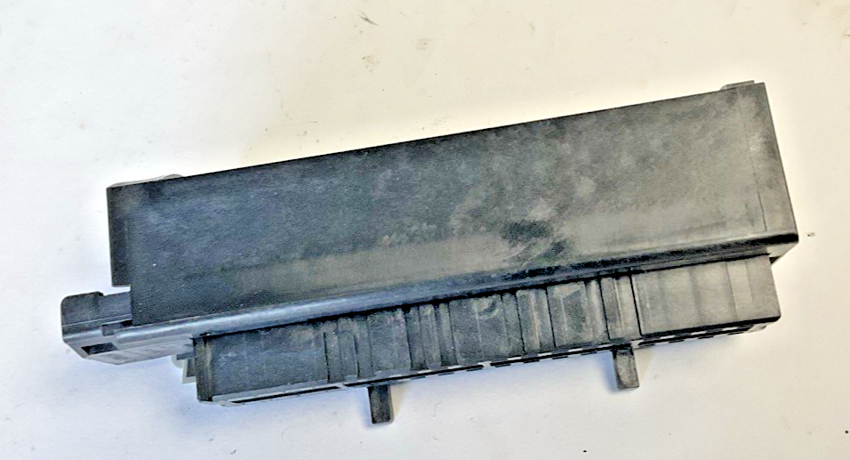 ALLEN BRADLEY 1756-TBCH/A PLUG AND STANDARD COVER. SER. A
