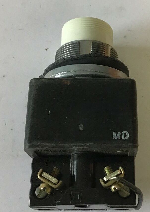 SQUARE D 9001 TP-23 PUST TO TEST PILOT LIGHT 220-240V SER.B TRANSFORMER TYPE