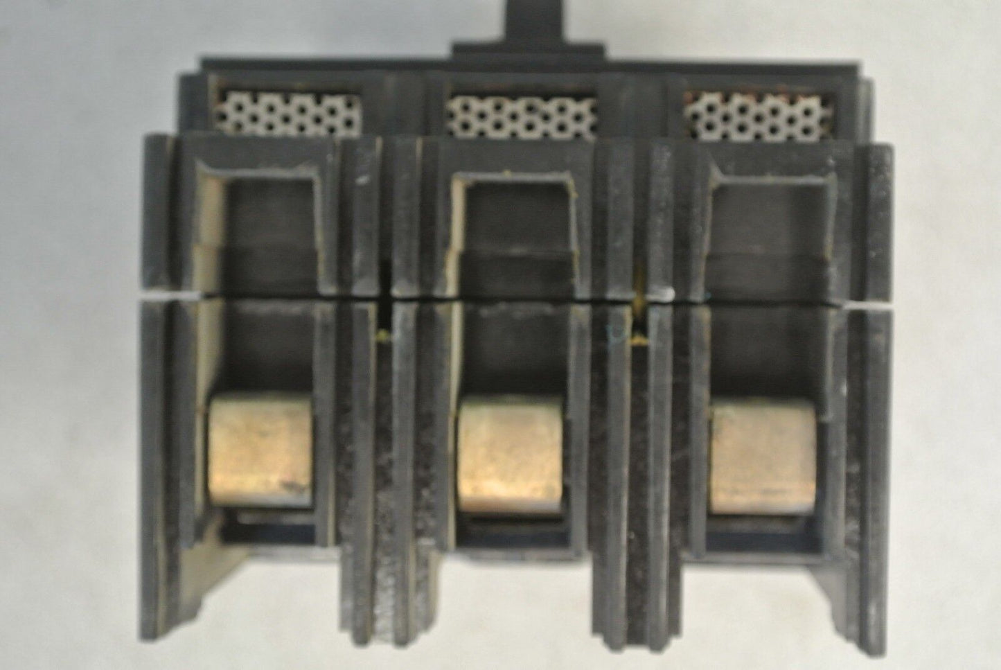 GE TEF134015 CIRCUIT BREAKER - 480VAC, 15A, 3-POLE