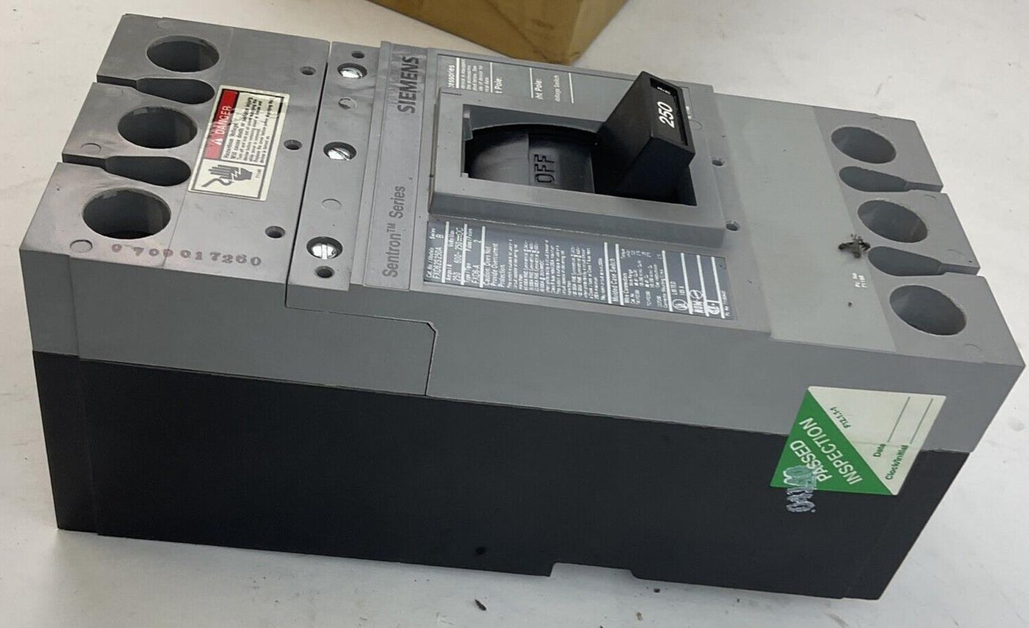 SIEMENS FXD62S250A CIRCUIT BREAKER 250A 600V 50-60HZ 2POLE SER.B