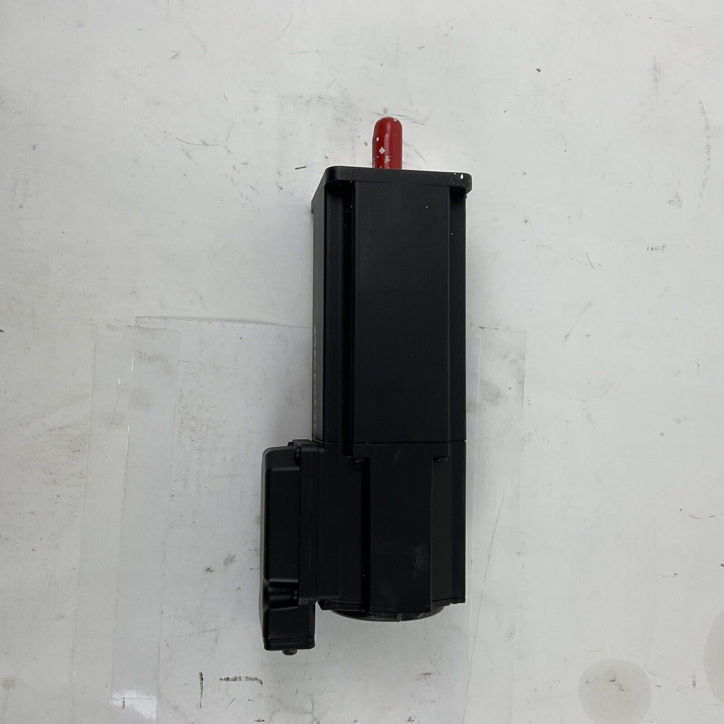 REXROTH R911260464 3-PHASE SYNCHRONOUS PM MOTOR MKD041B-144-KG0-KN 600V