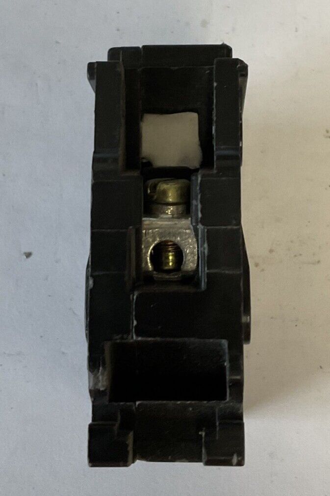 SIEMENS Q135 CIRCUIT BREAKER 120/240VAC 60HZ 35A 1POLE***LOTOF2***