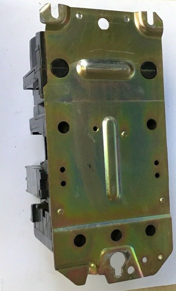 ALLEN BRADLEY 509-B0D SER.B SIZE 1 STARTER 10HP 575V 3-5POLE 27AMP W29 HEATERS