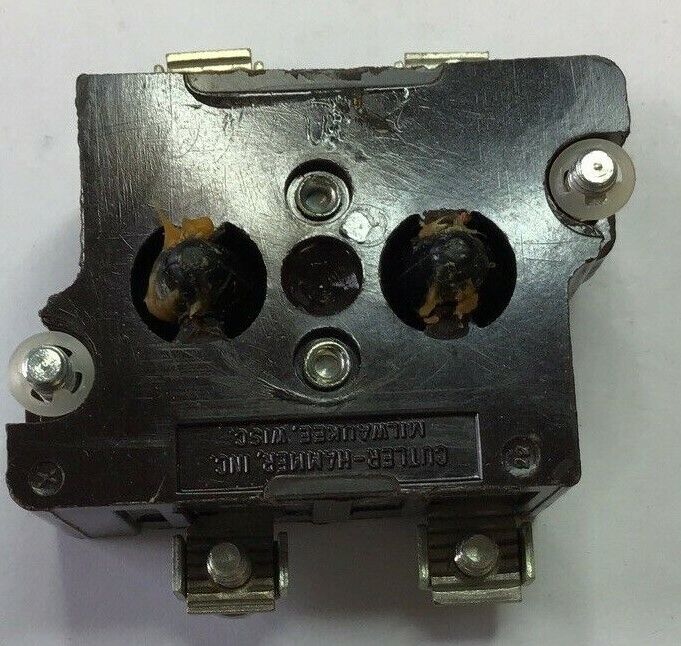 CUTLER HAMMER 10250T3 CONTACT BLOCK 600V ***LOTOF2***