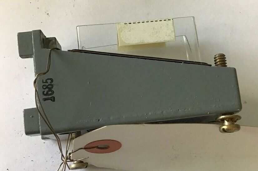 SQUARE D 9007 LIMIT SWITCH BODY 31032-450-03 SER.A 600VAC 10A JH
