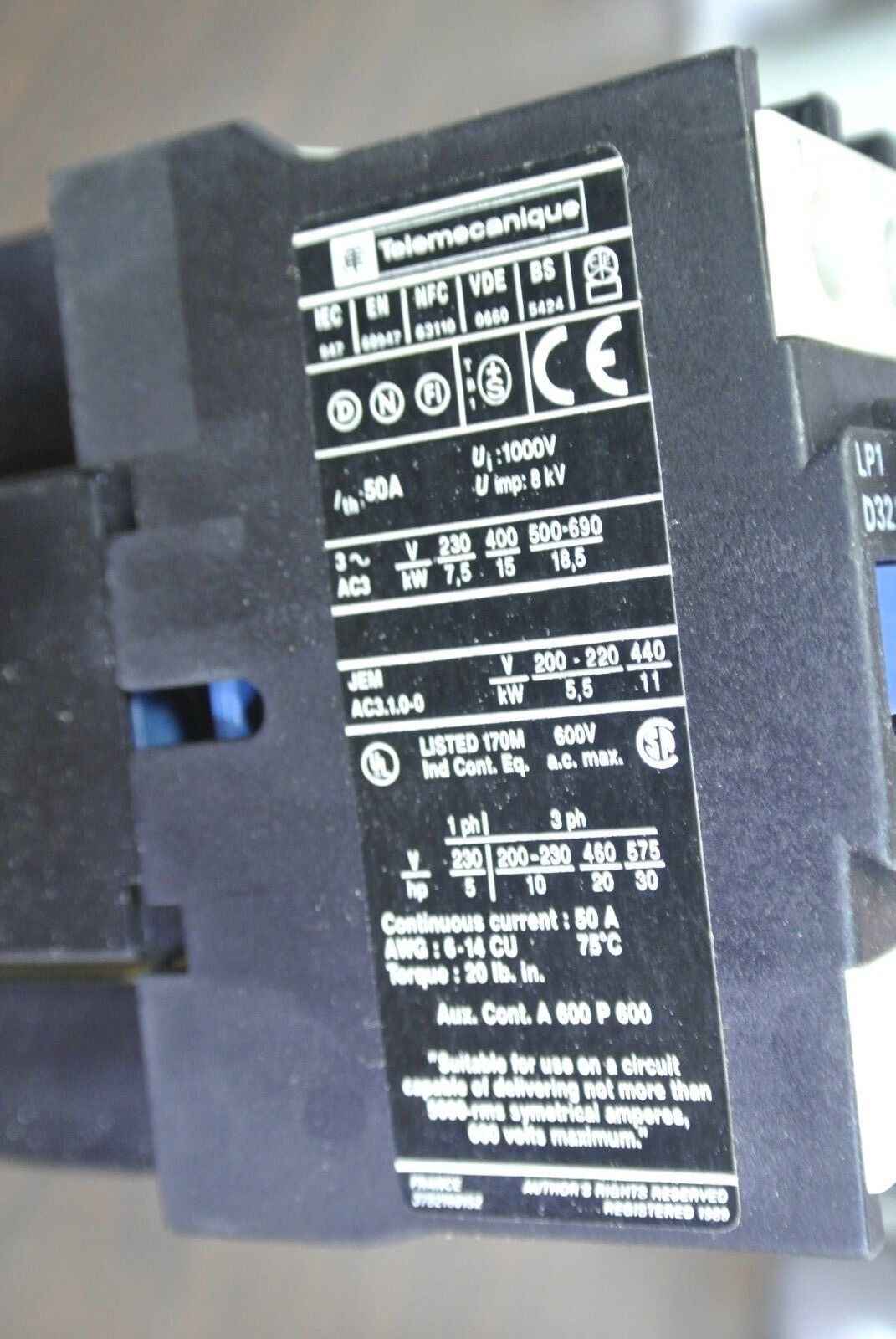 TELEMECANIQUE LP1 D3210BD - CONTACTOR 24VDC, 15kW/400V, 20HP/460V - NEW SURPLUS