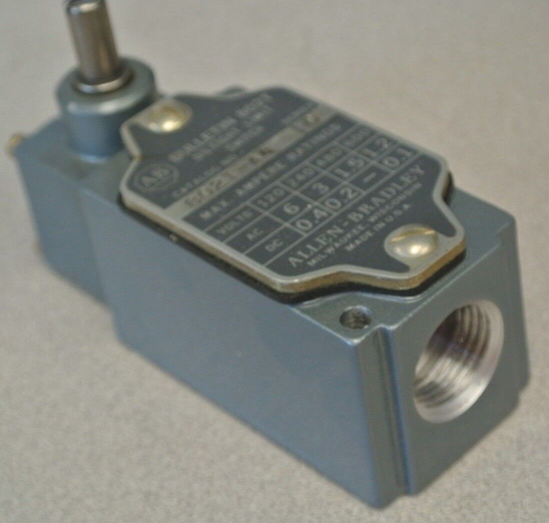 ALLEN-BRADLEY 802T-A4 / OILTIGHT LIMIT SWITCH / CCW 1-WAY REVERSIBLE / NEW SURPL