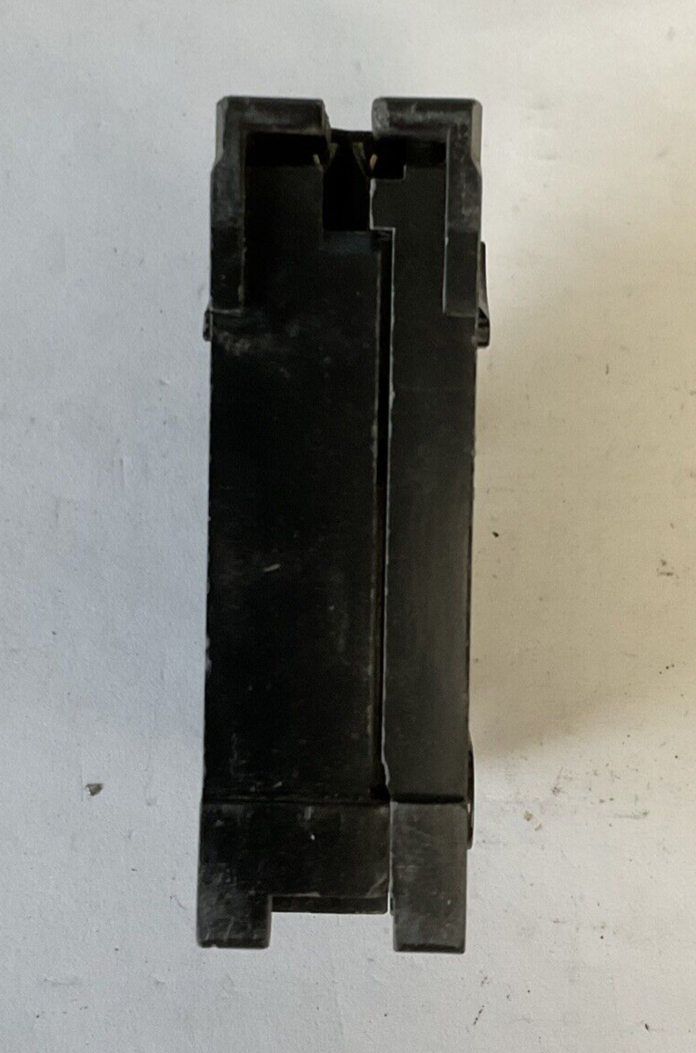 SIEMENS Q135 CIRCUIT BREAKER 120/240VAC 60HZ 35A 1POLE***LOTOF2***