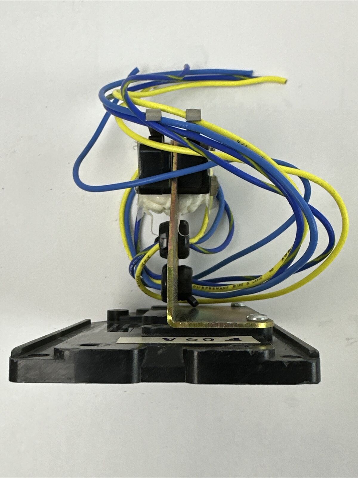 SQUARE D MA11286 AUXILIARY SWITCH 120/240V 50/60HZ 1/3HP