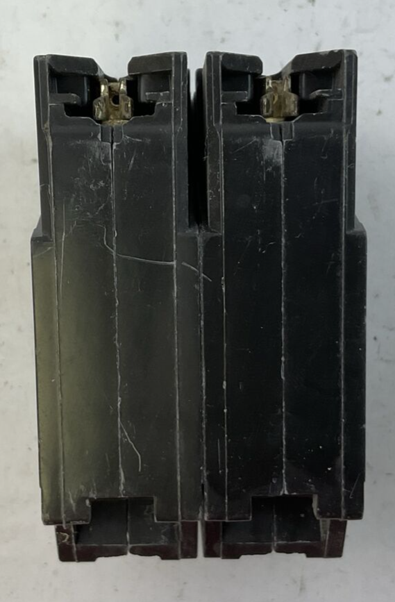 GE THQL2135 35AMP 120/240VAC 2POLE CIRCUIT BREAKER (LOT OF 3)