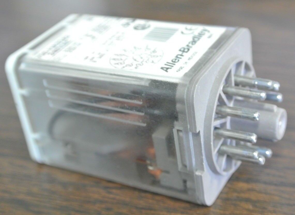 ALLEN-BRADLEY 700-HA33A2 Ser. B - GENERAL PURPOSE RELAY - 240VAC - NEW SURPLUS