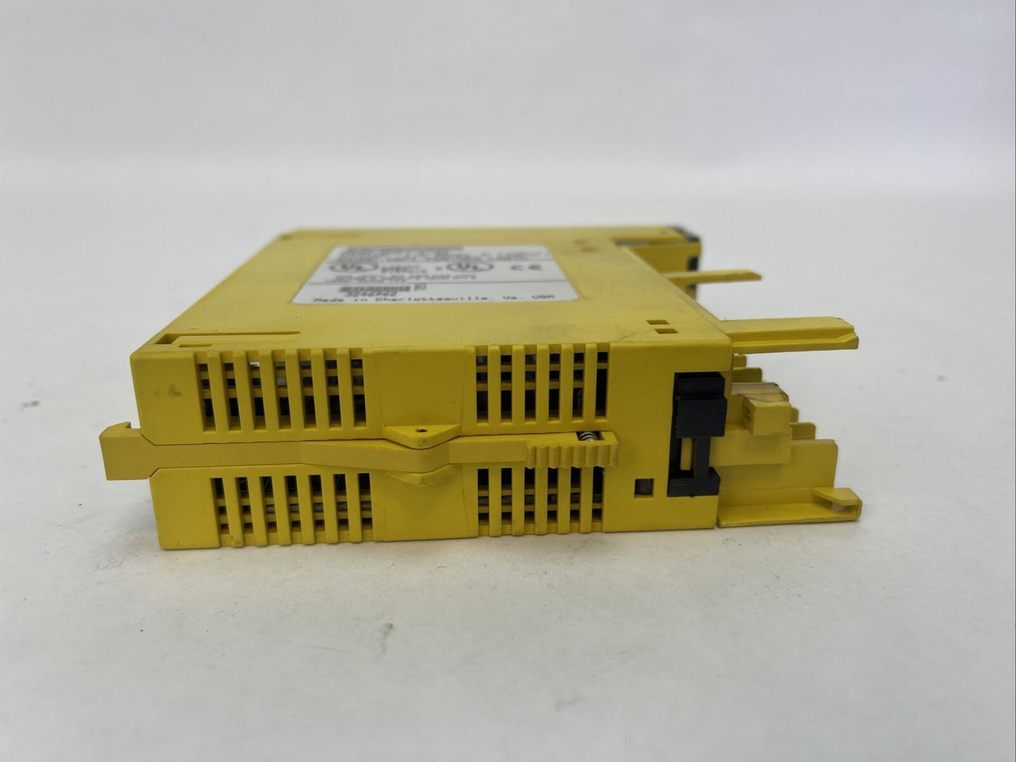 FANUC A03B-0807-C104 AID16D I/O MODEL A INPUT 24VDC 16PT POS/NEG LOGIC *NO DOOR