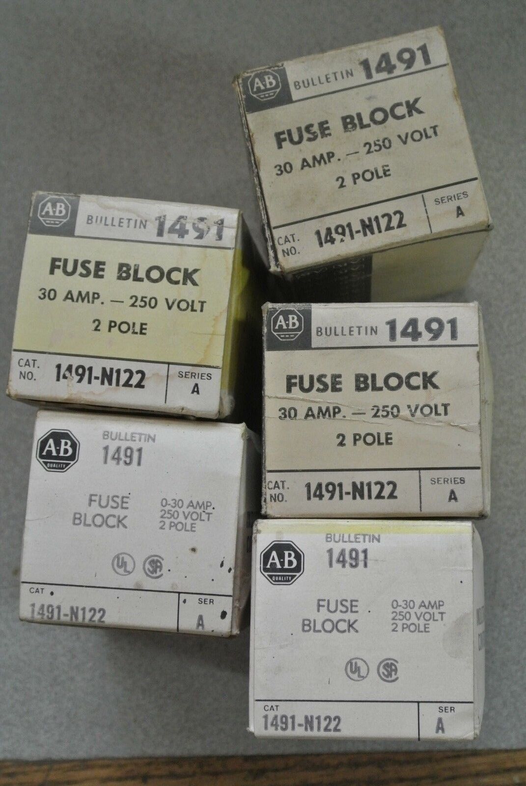 LOT of 5 / ALLEN-BRADLEY 1491-N122 FUSE BLOCK 30A, 250V, 2-POLE - NEW SURPLUS