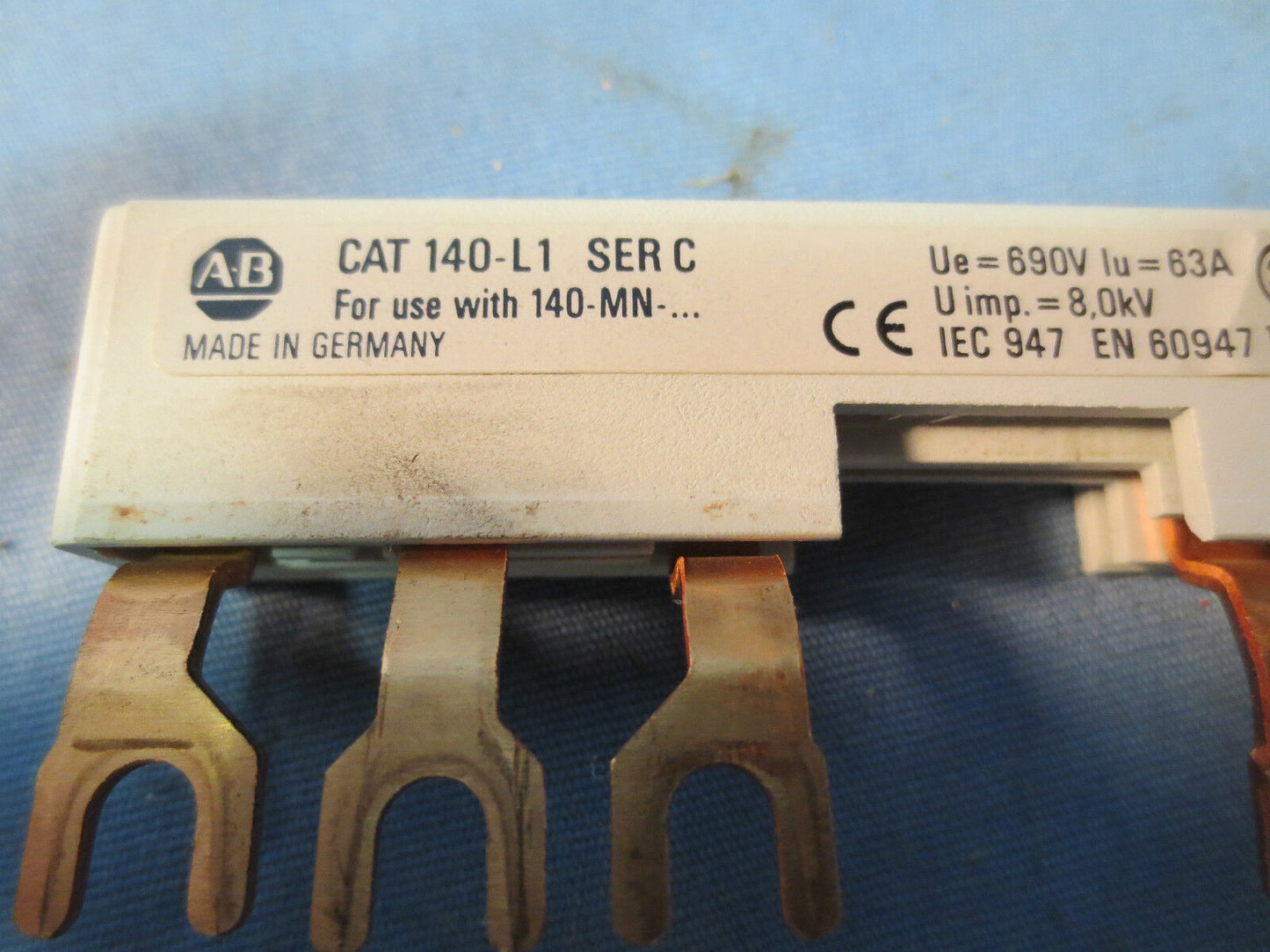 ALLEN-BRADLEY 140-L1 Ser. C COMMON LINK TERMINAL (USE w/ 140-MN)