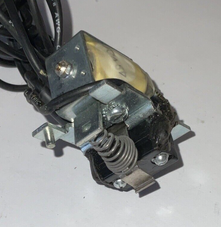 GE TEDST9 SHUNT TRIP DEVICE 48VDC 1.09A