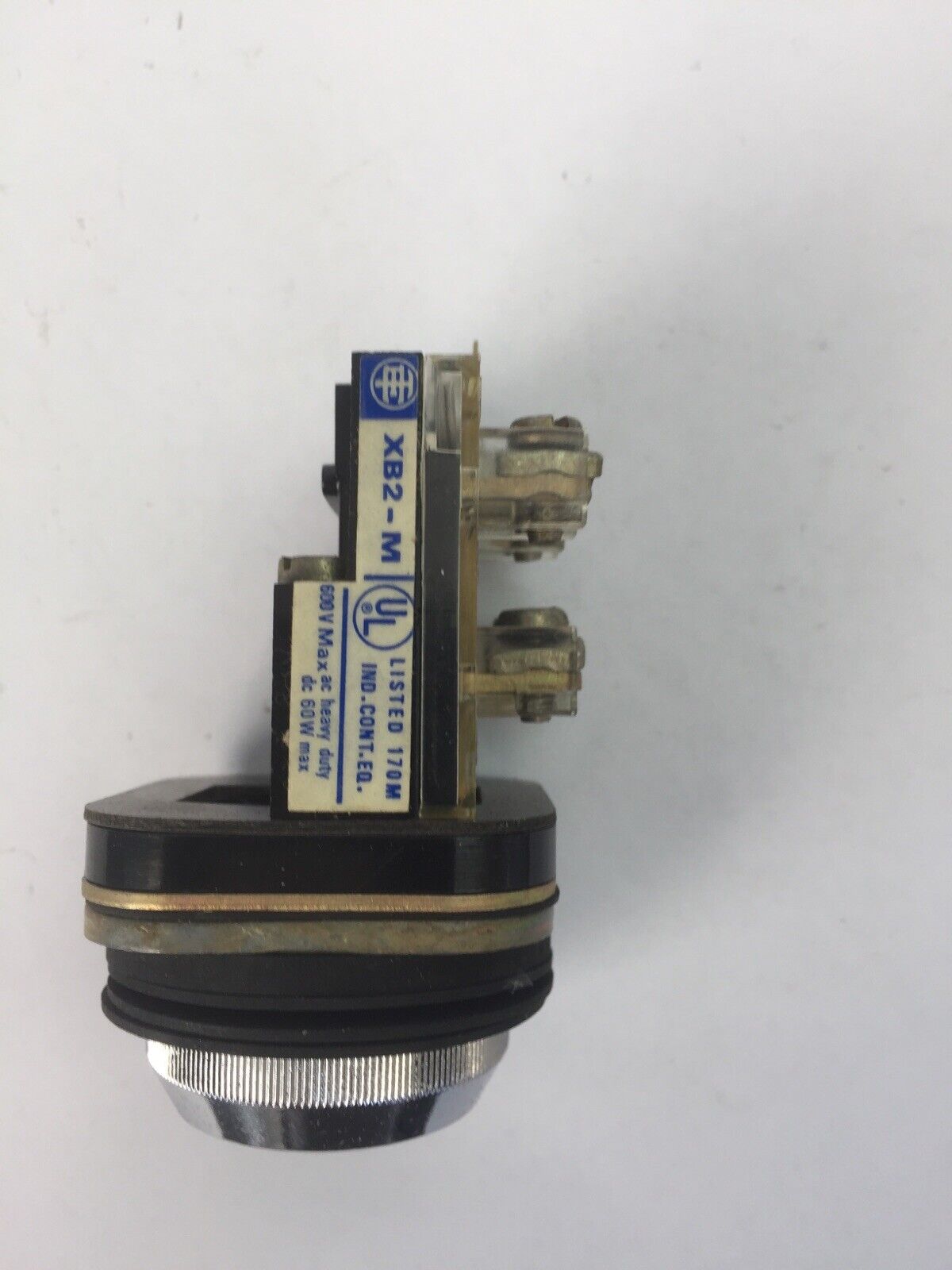 TELEMECANIQUE XB2MA21 PUSH BUTTON 600VAC