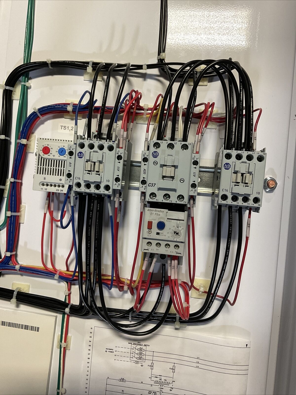 ROCKWELL AUTOMATION VTAC 9 HVAC 9V2041HRNB30 S7-644A-V9-20 TYPE 3R 20HP 460VAC