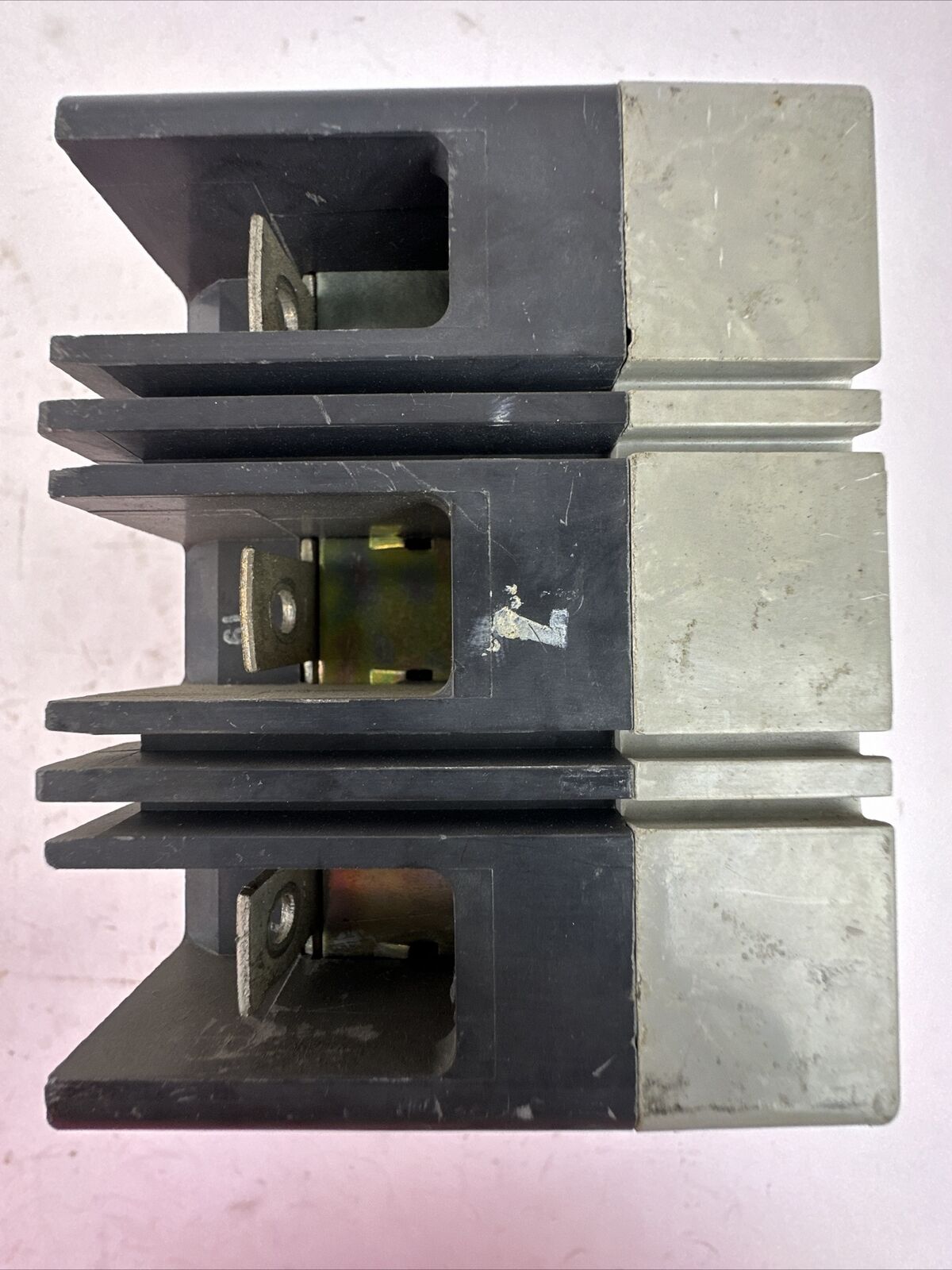 WESTINGHOUSE HMCP007C0C SER C 3P 7AMP 600VAC 250VDC 6630C88G05 MOTOR CIRCUIT