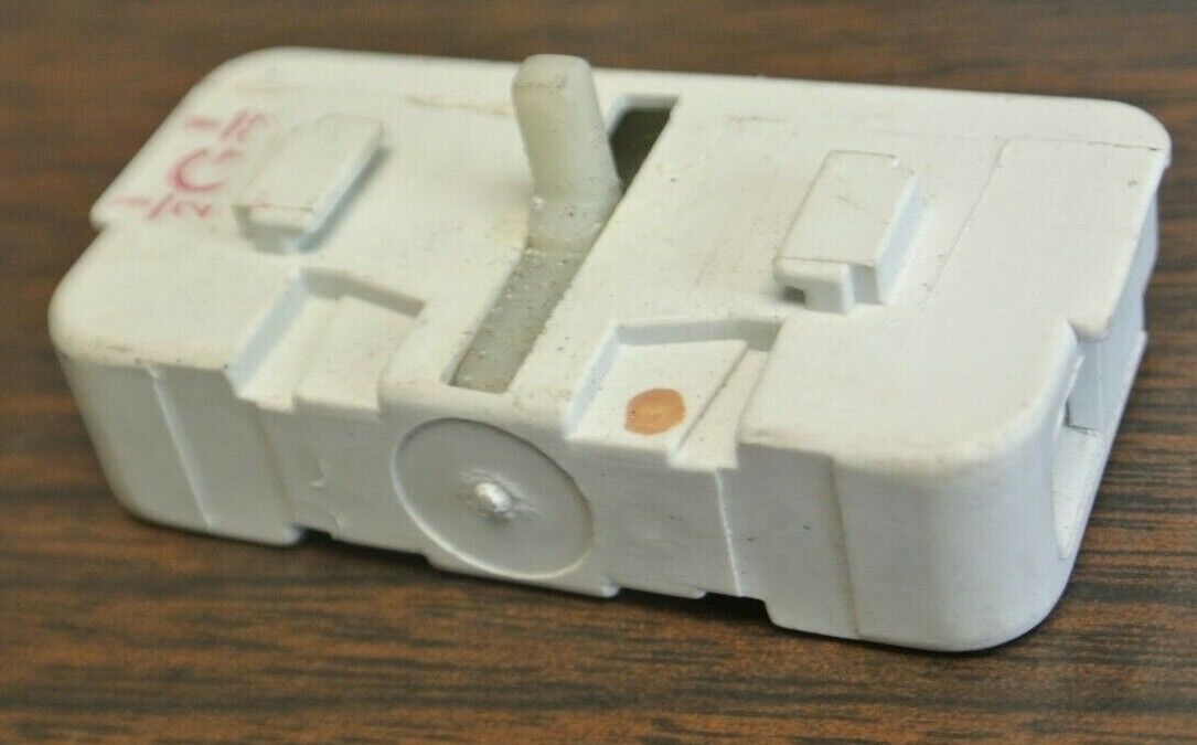 ALLEN-BRADLEY 194E-A20-NP ADDITIONAL POLE / 25A / 600VAC / NEW SURPLUS