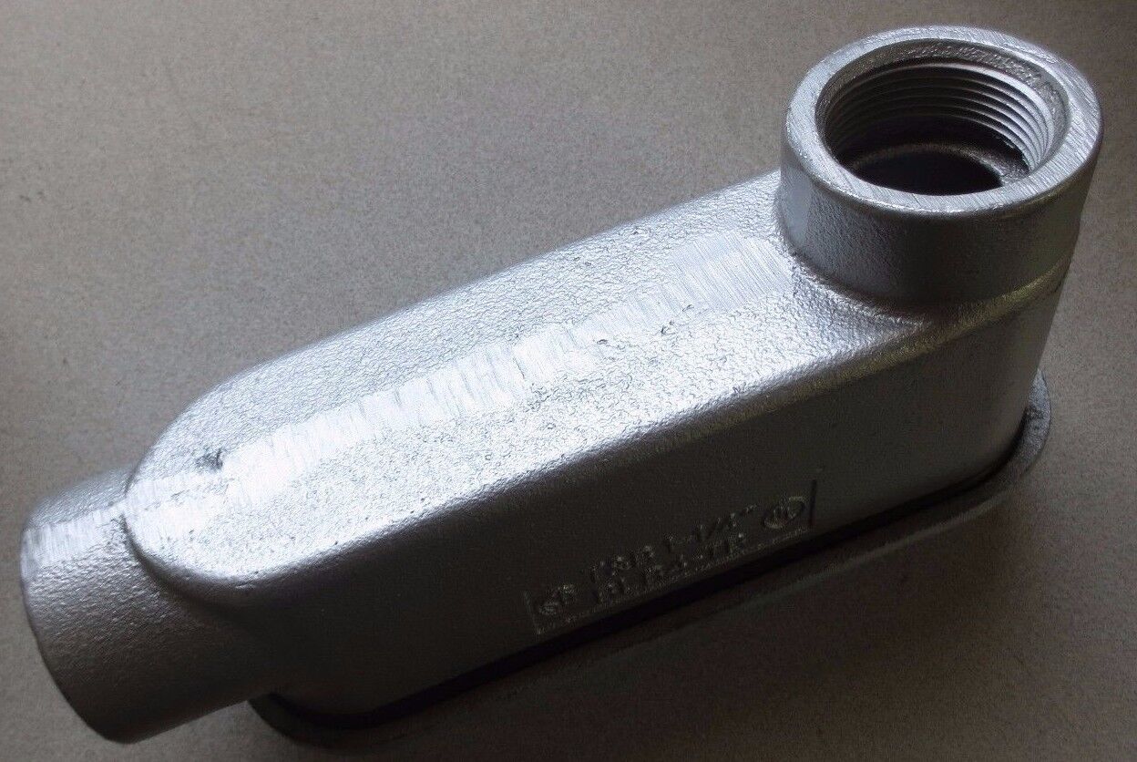 THOMAS & BETTS / T&B BLB4-TB MOGUL CONDUIT OUTLET BODY, COVER, GASKET - 1-1/4"