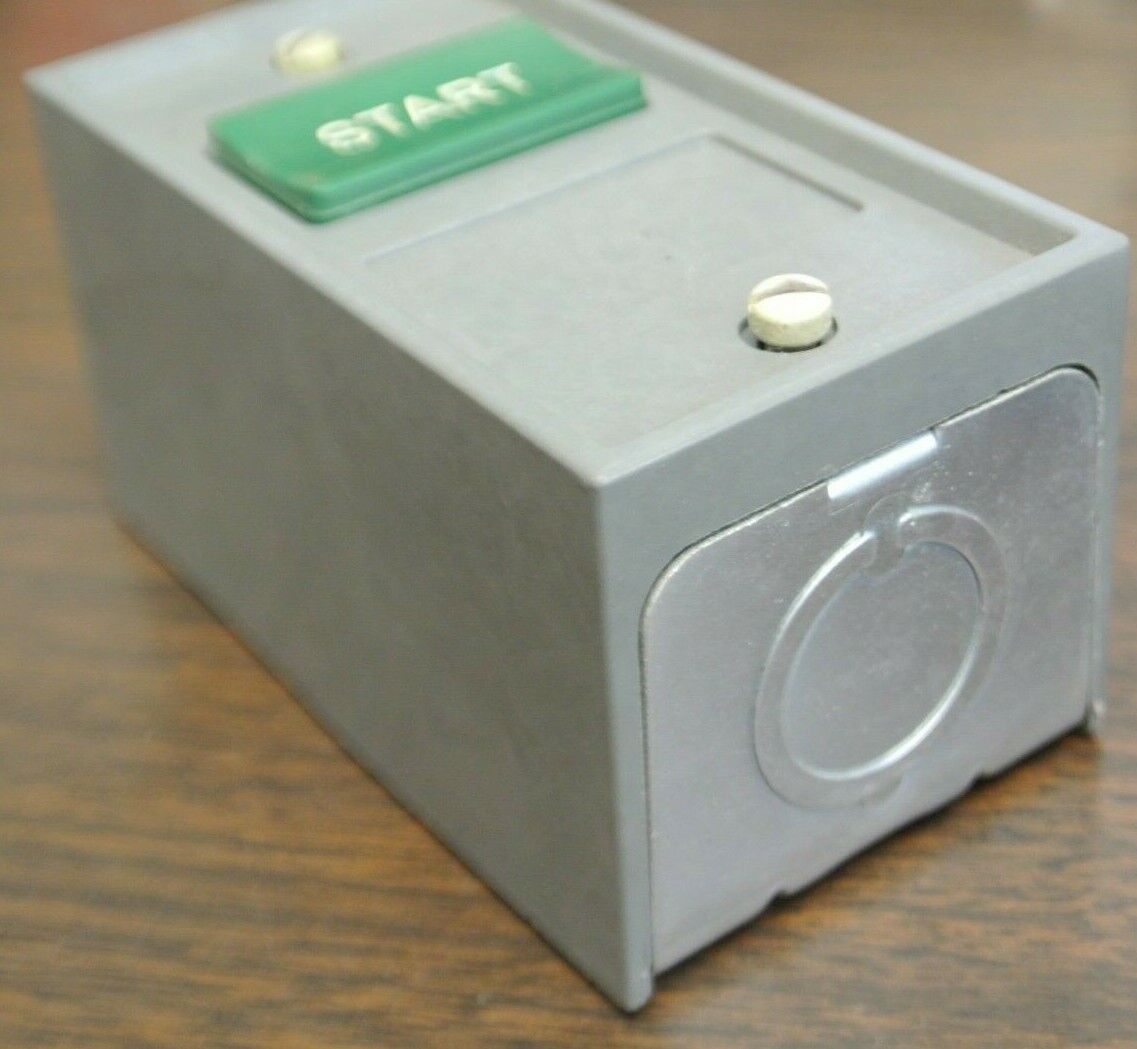 CUTLER-HAMMER 10250H5100 STANDARD DUTY PUSHBUTTON / "START" / NEW SURPLUS
