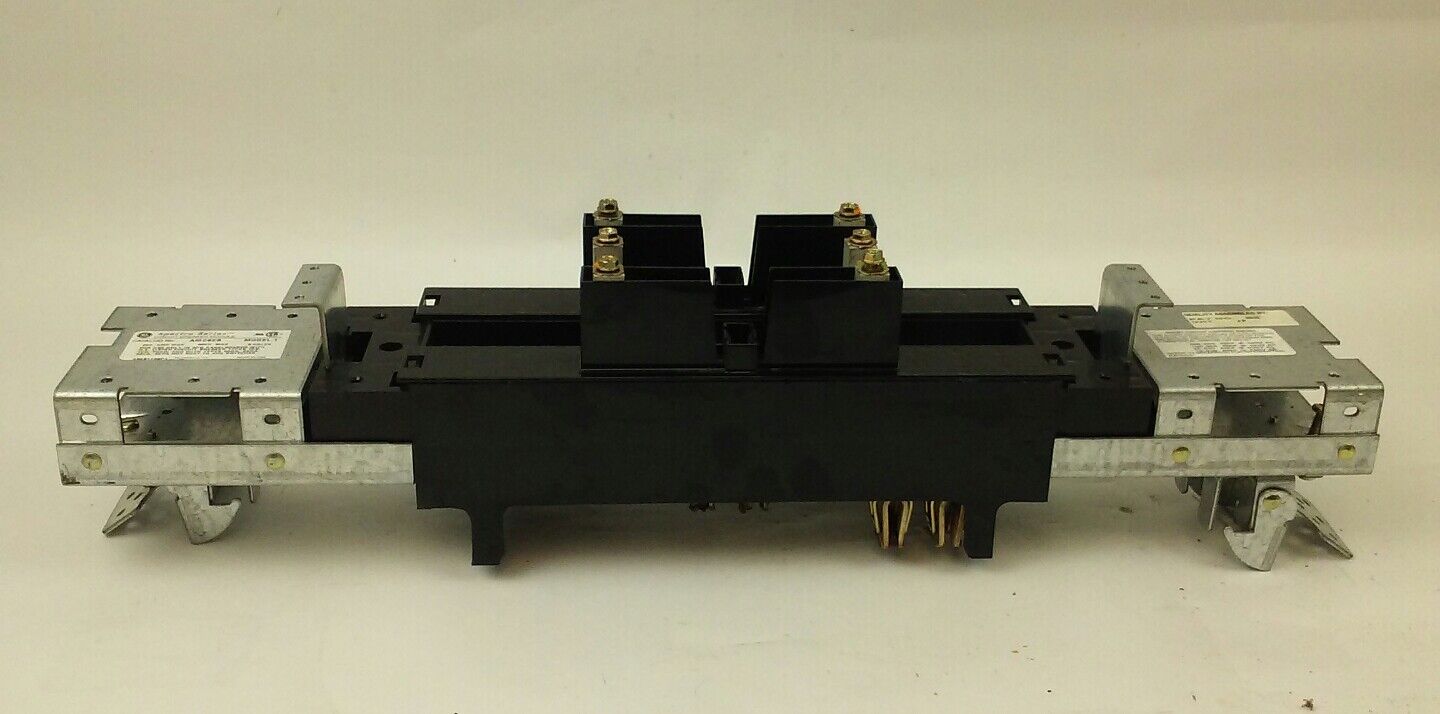 GE SPECTRA SERIES AMC6EB CIRCUIT BREAKER MODULE, 300A, 600V, 6P, USED