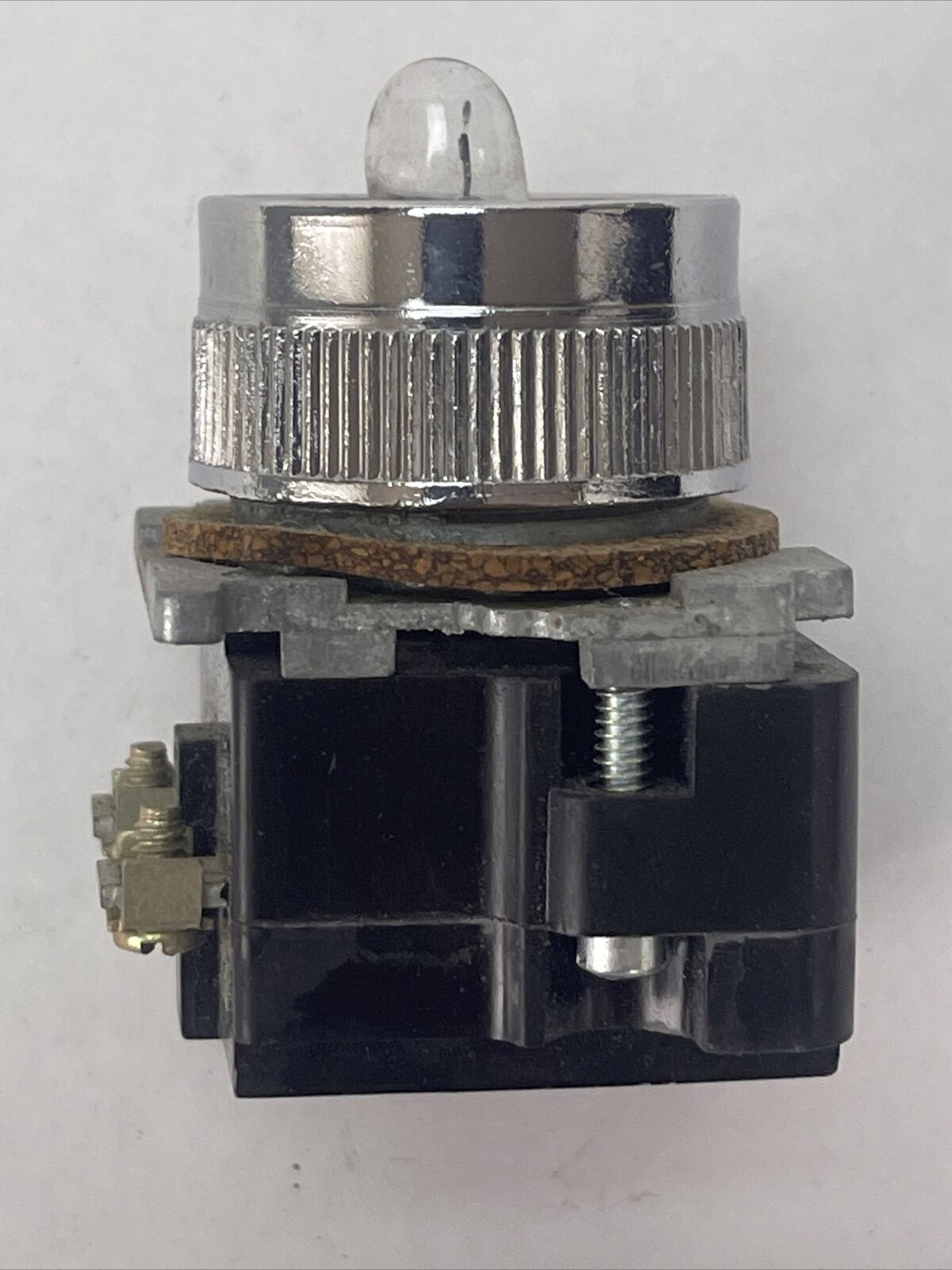 CUTLER HAMMER 10250T183 STD. IND. LIGHT TRANS. 1 HOLE MTG. 380V 50-60HZ