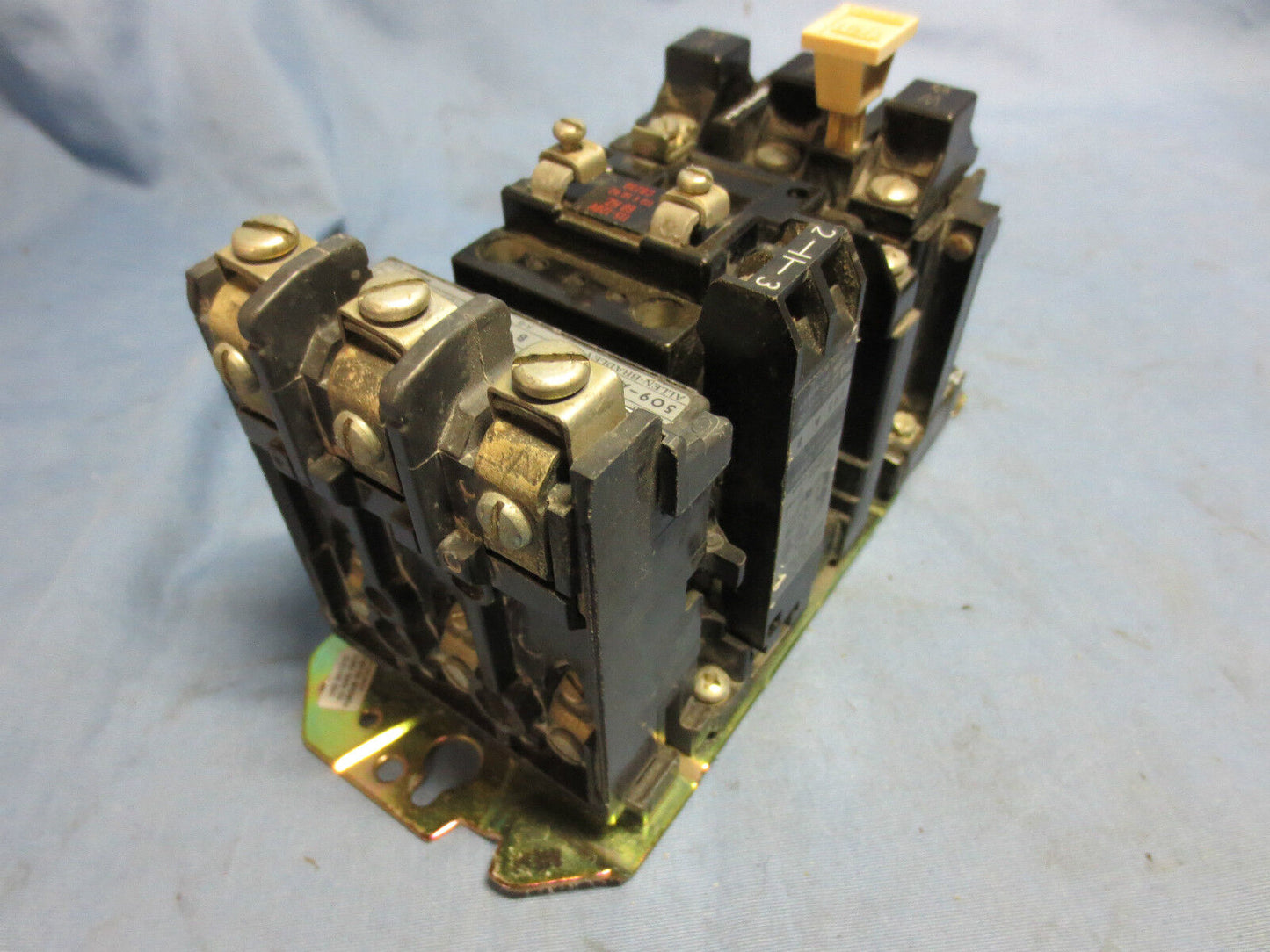 ALLEN-BRADLEY 505-AOD STARTER Ser C w/ W39 HEATERS, CB236 COIL, 595-A AUX CONT
