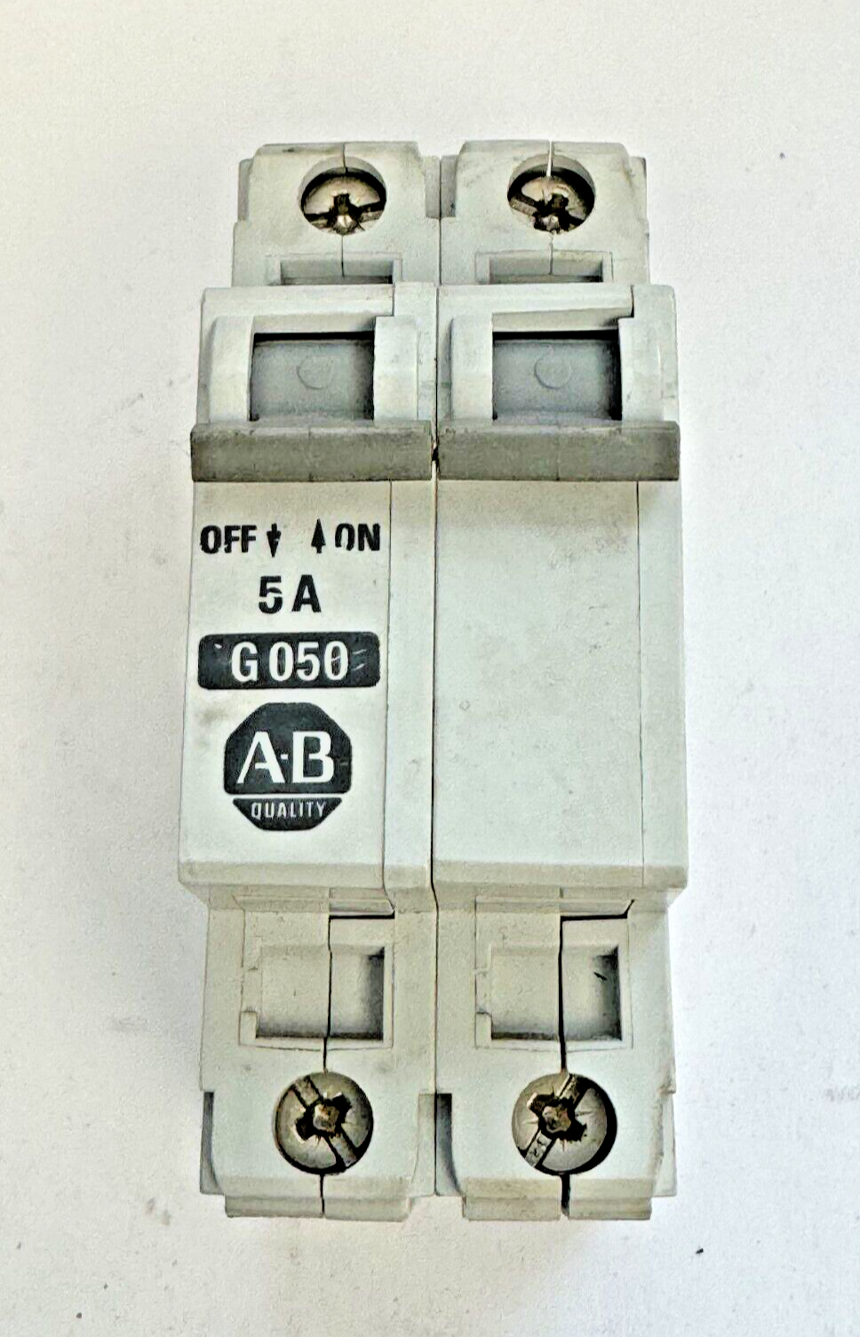 ALLEN-BRADLEY - 1492-CB2-G050 SER. B - MOTOR CONT. - 2P, 5 A, 277 V