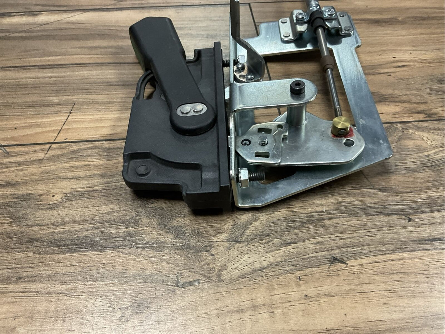 ALLEN BRADLEY 140G-G-FCX03 SER FLEX CABLE OPERATOR MECHANISM