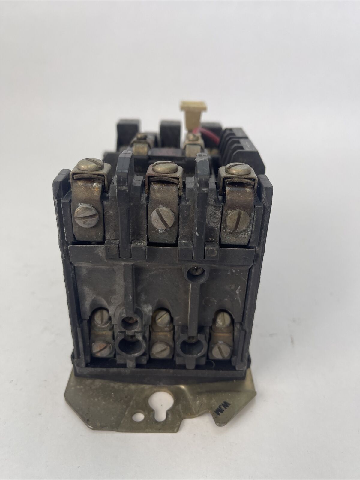 ALLEN BRADLEY 509-BOD SER B STARTER 600VAC 27AMP 10HP COIL 115-120V W24 HEATERS