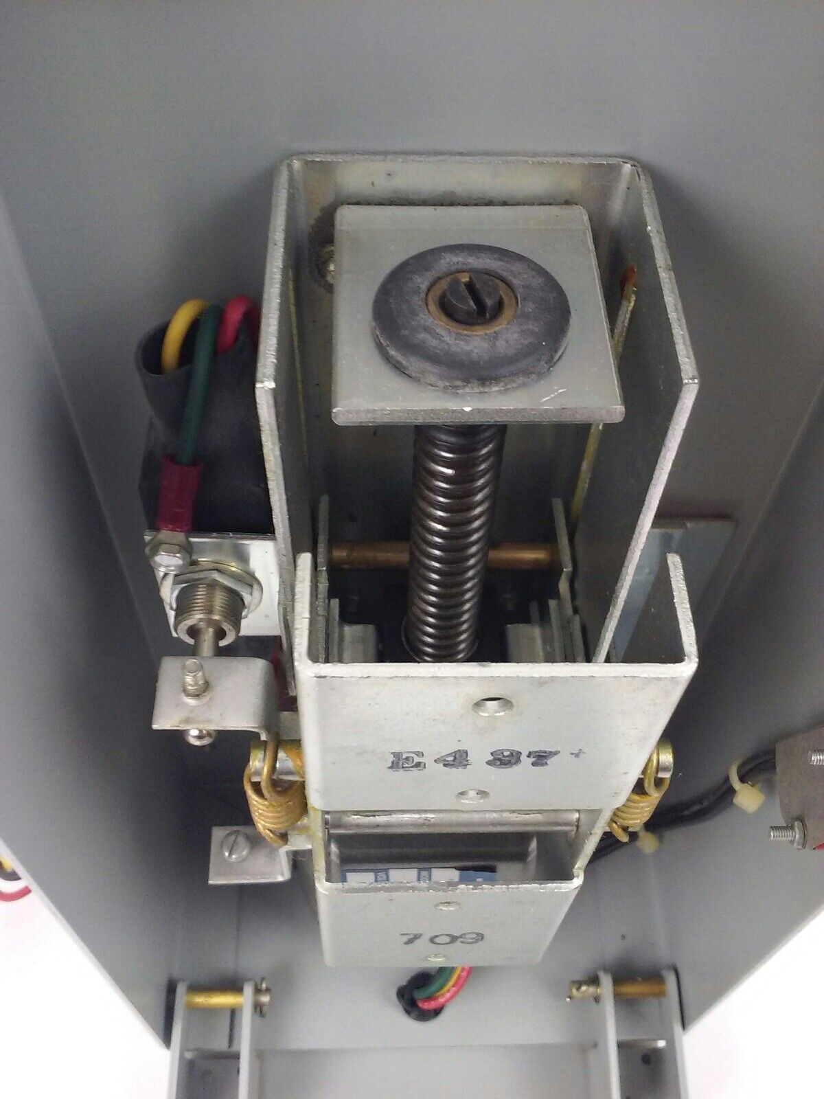 GE, TKMMOMA1, MOD 2, CIRCUIT BREAKER OPERATING MECHANISM, 120V- 50/60-6A, NEW