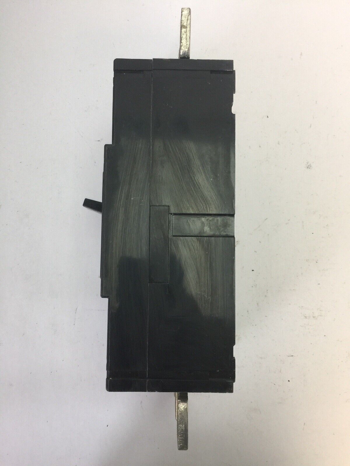 LG ABS403 CIRCUIT BREAKER 300A 600VAC 250VDC 3 POLES