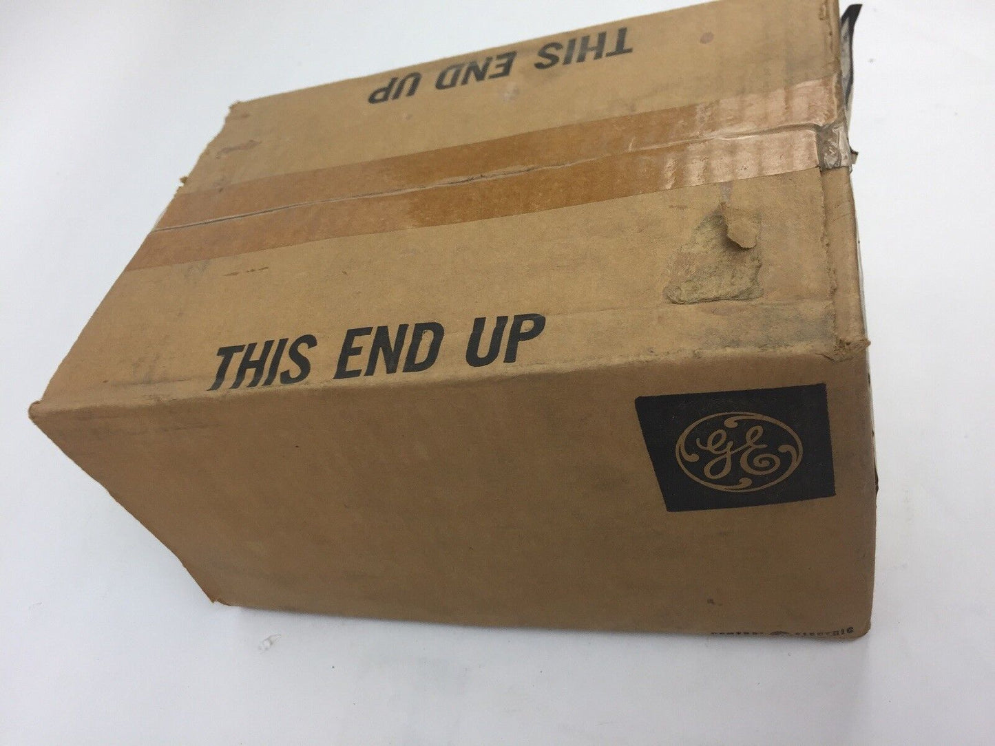 GE TH3221RH HEAVY DUTY SWITCH NEMA 3R OUTDOOR 120/240 VOLT 240 AC 30 AMP 3SN POL