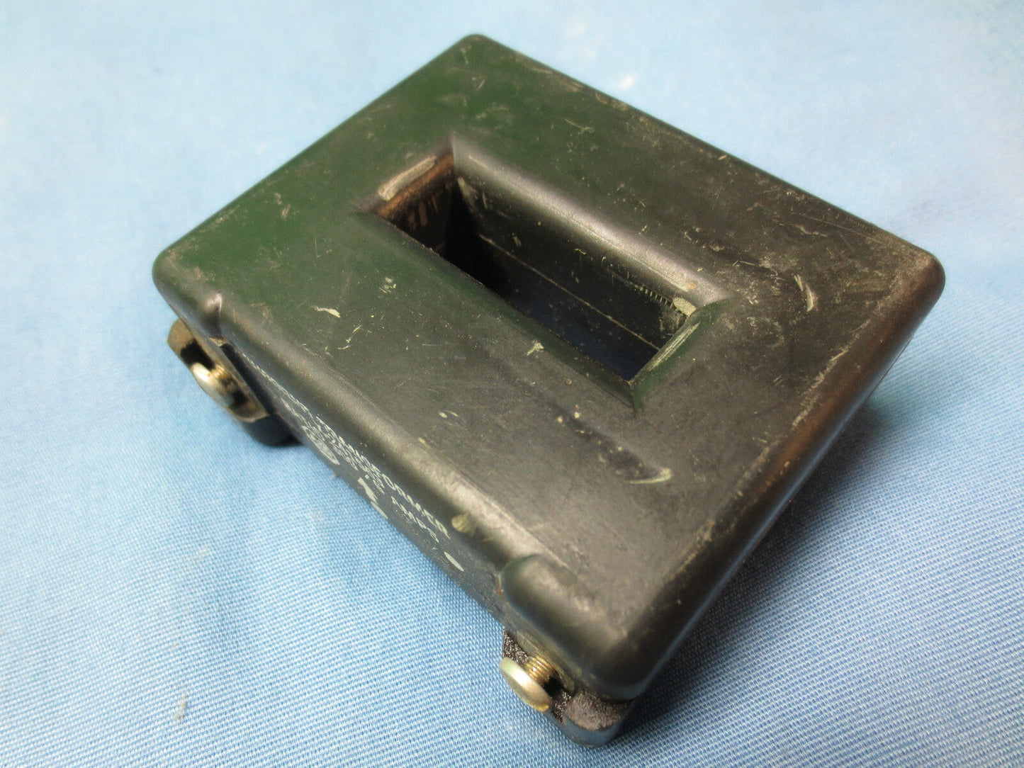 ALLEN-BRADLEY X-241563 CURRENT TRANSFORMER 300/5 AMPS