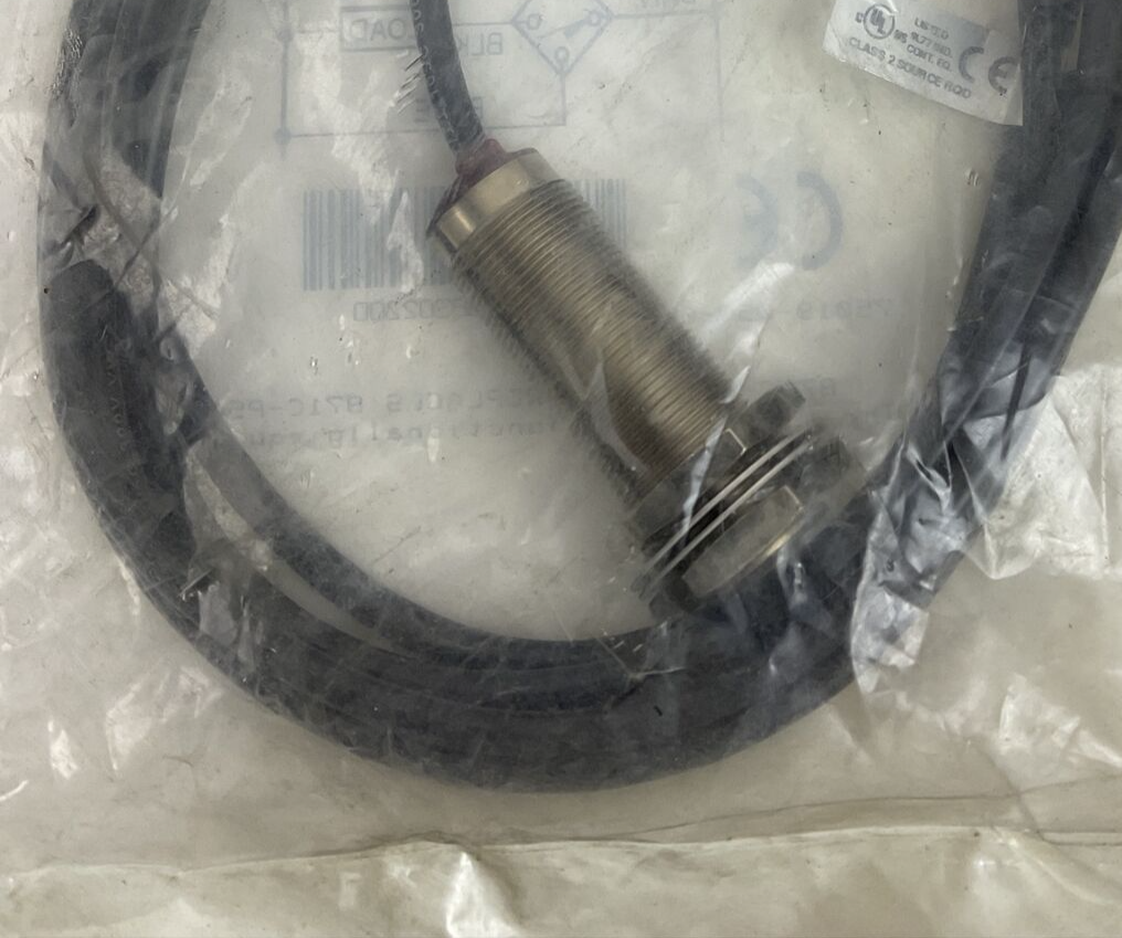 ALLEN BRADLEY 872C-D5NP18-E2 INDUCTIVE PROXIMITY SENSOR 10-30VDC SER C 200MA