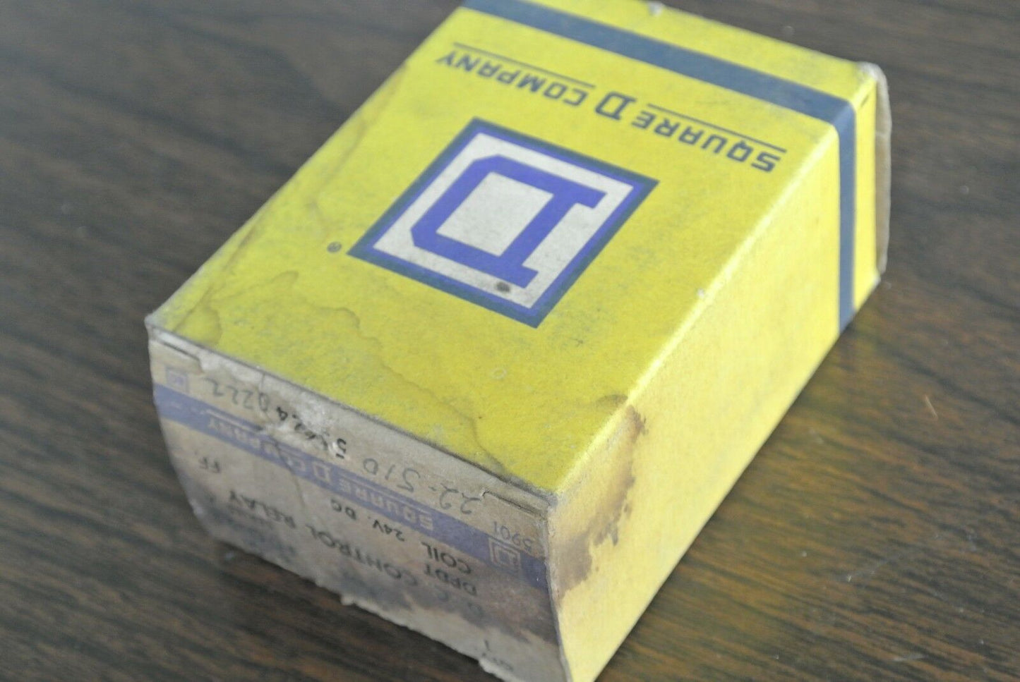 SQUARE D - 8501 FDO-22 TYPE F RELAY - 8-SCREW - 24VDC, 60Hz - NEW SURPLUS