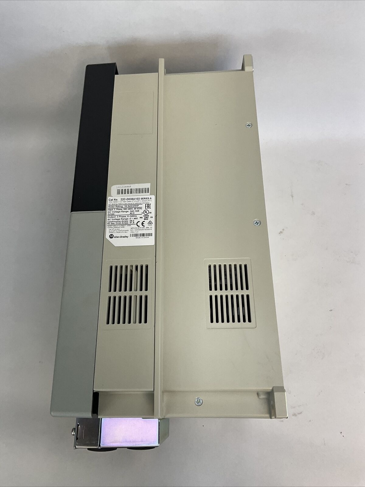 ALLEN BRADLEY 22C-D038A103 SER A FRN 7.01 AC DRIVE OUTPUT 0-460VAC 18.5kW/25HP