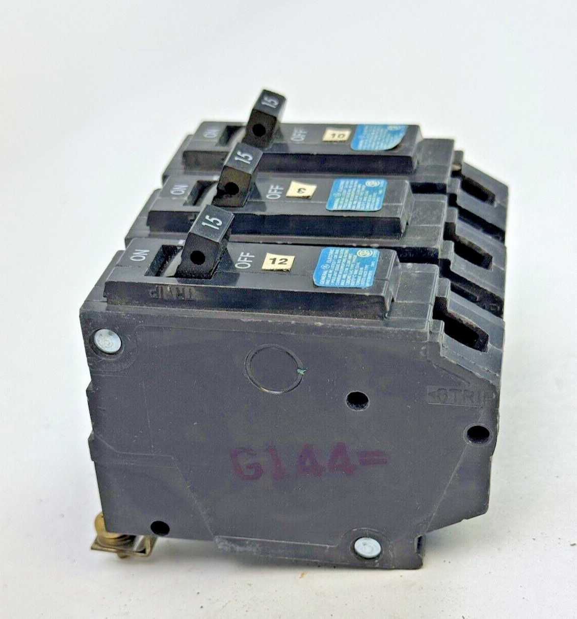 GE **LOT OF 3** THHQB1115 - CIRCUIT BREAKER - 1 POLE, 15 A, 240 VAC