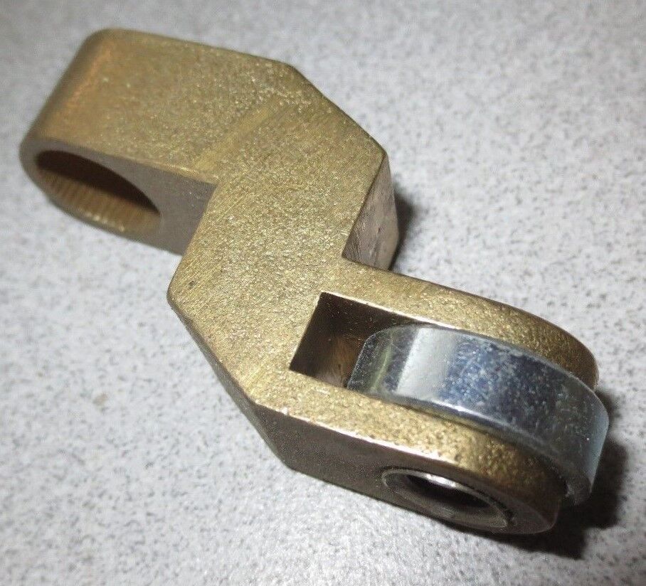 NAMCO EL020-53325 REGULAR OFFSET LIMIT SWITCH ROLLER LEVER - NEW SURPLUS